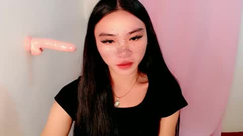 Snapshot of sexy_mikaxoxo chatting on 1, 3, 2025 mika online show from 1, 3, 2025