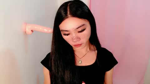 Snapshot of sexy_mikaxoxo chatting on 1, 3, 2025 mika online show from 1, 3, 2025