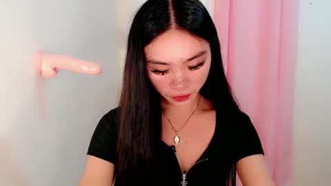 Snapshot of sexy_mikaxoxo chatting on 2, 3, 2025 mika online show from 2, 3, 2025