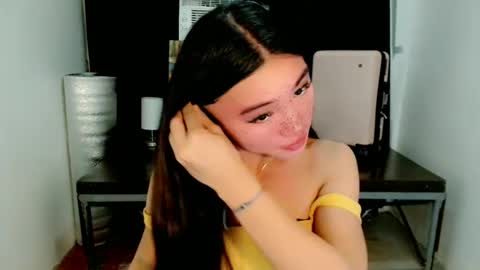 Snapshot of sexy_mikaxoxo chatting on 10, 3, 2025 mika online show from 10, 3, 2025