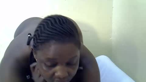 Snapshot of sexy_naila2 chatting on 1, 3, 2026 sexy_naila2 online show from 1, 3, 2026