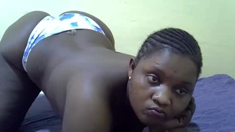 sexy_naila2 online show from 17, 4, 2026