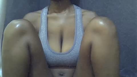 sexy_peach4 online show from 23, 6, 2026
