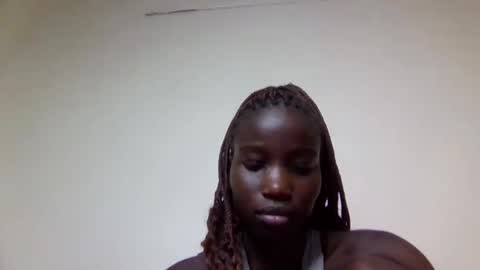 sexy_petittie online show from 10, 9, 2025