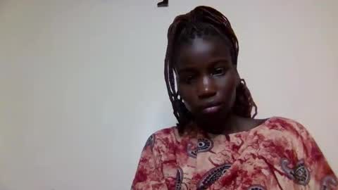 sexy_petittie online show from 12, 9, 2025