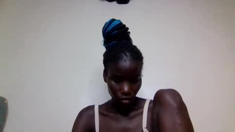 sexy_petittie online show from 27, 10, 2025