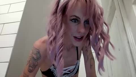 sexy scarlett cinnamon online show from 18, 11, 2025