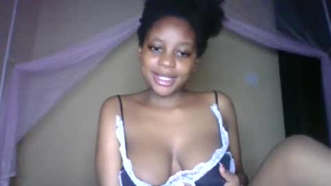Snapshot of sexy_short chatting on 15, 10, 2025 Janet online show from 15, 10, 2025
