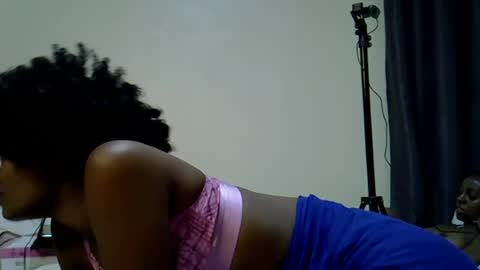 Snapshot of sexy_vero01 chatting on 19, 6, 2026 sexy_vero01 online show from 19, 6, 2026
