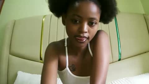sexy zaraa online show from 2, 6, 2026