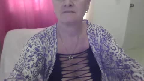 Sexy GILF Allie Kay online show from 4, 1, 2025