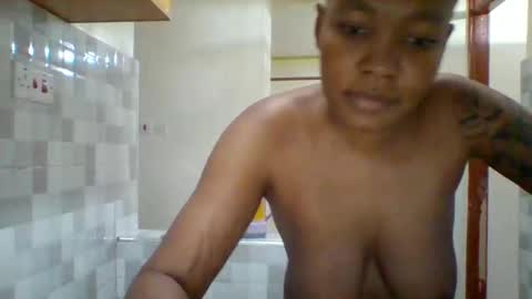 sexyapple2002 online show from 5, 4, 2026