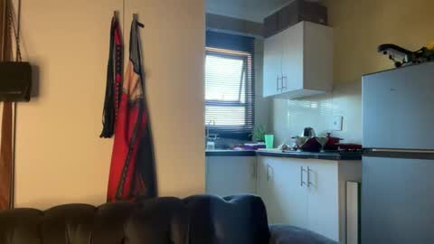 sexyasszeeee online show from 3, 12, 2025