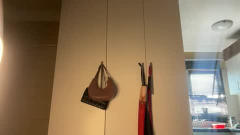 sexyasszeeee online show from 27, 3, 2026