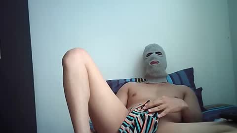 Snapshot of sexyatrevidoo chatting on 28, 9, 2025 SesyMen online show from 28, 9, 2025