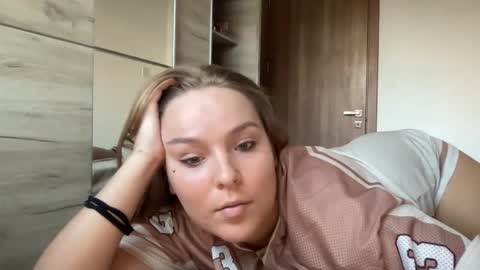 Snapshot of sexyayo666 chatting on 3, 10, 2025 ALAYA online show from 3, 10, 2025