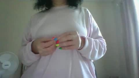 Snapshot of sexybabe41 chatting on 16, 10, 2025 sexymilfy online show from 16, 10, 2025