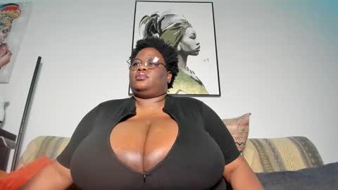 Snapshot of sexyblackhugetits chatting on 28, 1, 2025 sexyblackhugetits online show from 28, 1, 2025