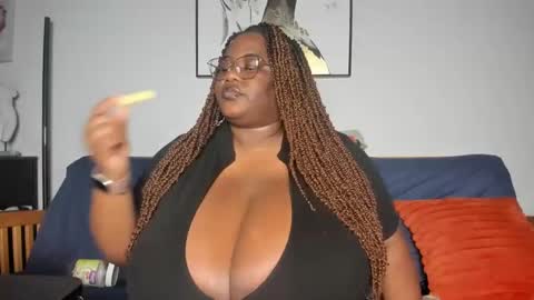 Snapshot of sexyblackhugetits chatting on 12, 2, 2025 sexyblackhugetits online show from 12, 2, 2025