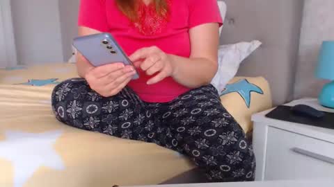 Sexyblonde4u58 online show from 29, 12, 2024