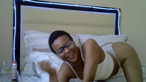 sexyboobs16 online show from 20, 11, 2025