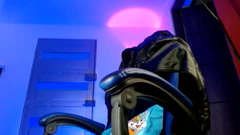 Snapshot of sexyboy_bigclit chatting on 6, 6, 2026 Iker online show from 6, 6, 2026