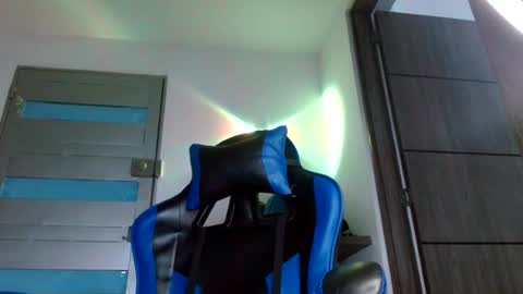Snapshot of sexyboy_bigclit chatting on 3, 7, 2026 Iker online show from 3, 7, 2026