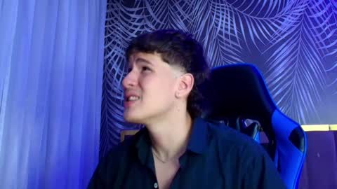 Snapshot of sexyboy_vc chatting on 10, 9, 2025 owen sky online show from 10, 9, 2025