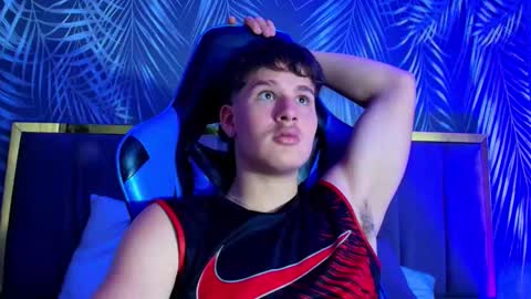Snapshot of sexyboy_vc chatting on 12, 9, 2025 owen sky online show from 12, 9, 2025