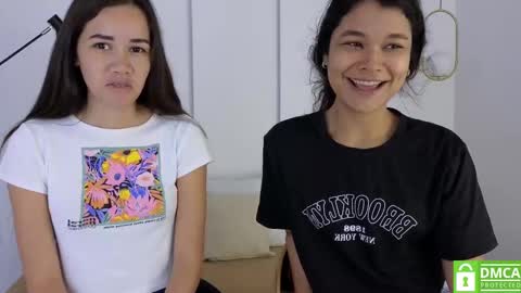 Snapshot of sexychanell_18 chatting on 22, 9, 2025 chanell and yina online show from 22, 9, 2025