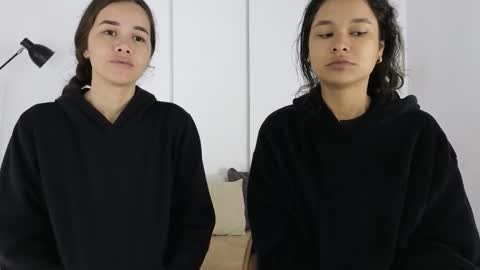 chanell and yina online show from 19, 12, 2025