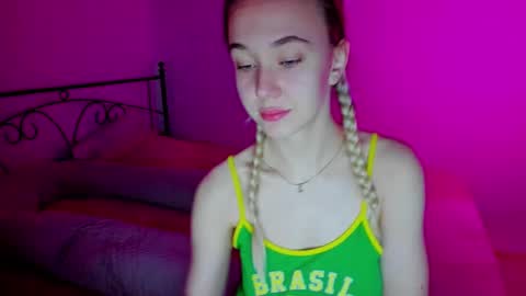 Snapshot of sexycocobutt chatting on 6, 12, 2024 Sophia online show from 6, 12, 2024