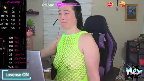 Snapshot of sexydistraction1 chatting on 20, 12, 2024  SexyDistraction  online show from 20, 12, 2024