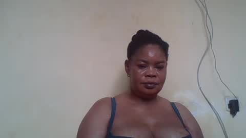 Snapshot of sexydove2 chatting on 1, 7, 2026 EMILY online show from 1, 7, 2026