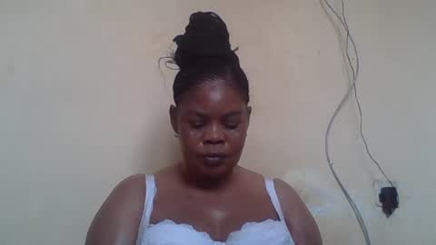 Snapshot of sexydove2 chatting on 13, 7, 2026 EMILY online show from 13, 7, 2026
