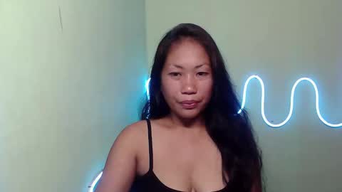 Snapshot of sexyemie29 chatting on 15, 12, 2025 sexyemie29 online show from 15, 12, 2025