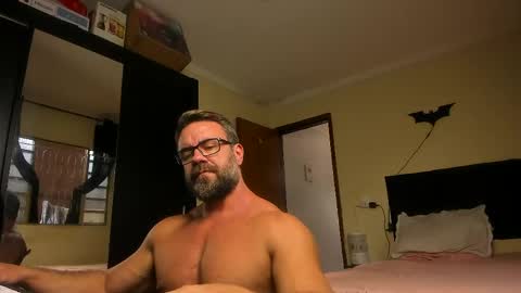 chris online show from 18, 5, 2026