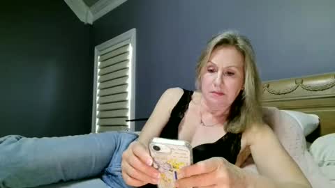 LisaisLuscious online show from 4, 4, 2026