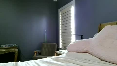 Snapshot of sexyfloridamilf chatting on 9, 6, 2026 LisaisLuscious online show from 9, 6, 2026