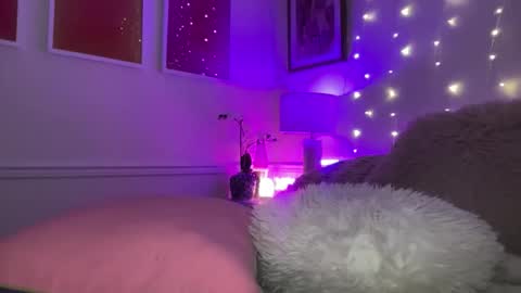 Ashley Love online show from 31, 5, 2026