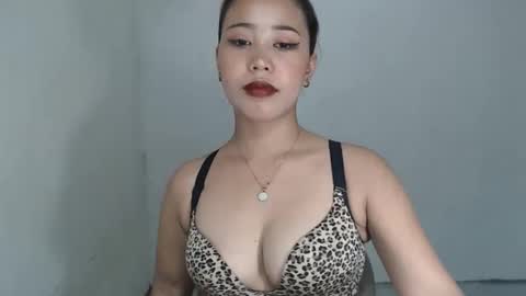 Snapshot of sexyhotbojean chatting on 23, 1, 2025 jeanken and jelian online show from 23, 1, 2025