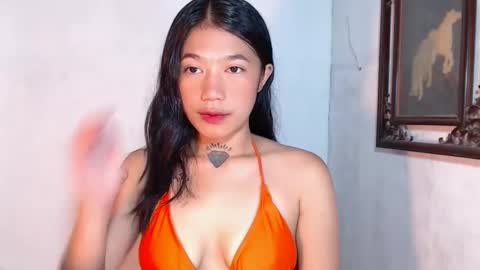 Snapshot of sexyhotjelian chatting on 5, 1, 2025 jelian online show from 5, 1, 2025