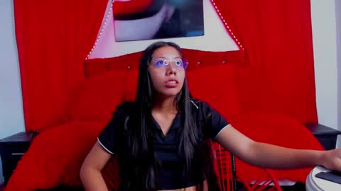 Snapshot of sexylaurita4u chatting on 23, 1, 2025 laura online show from 23, 1, 2025