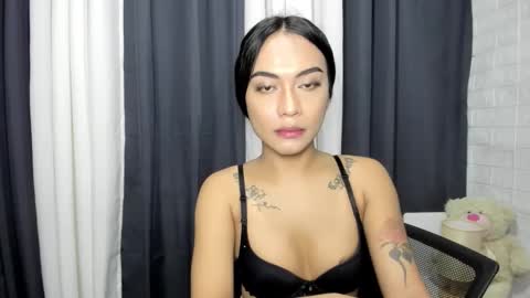 maxine online show from 30, 10, 2025