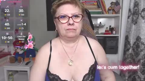 sexylynette4u online show from 9, 2, 2026
