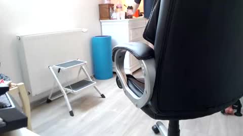 Vincent Vega online show from 7, 3, 2025