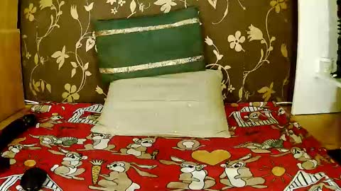 Squirty Maya Gold online show from 9, 3, 2026