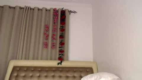 Melina online show from 2, 2, 2025