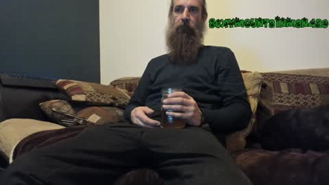 Snapshot of sexymountainman420 chatting on 27, 1, 2025 Sexymountainman420 online show from 27, 1, 2025