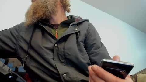 Snapshot of sexymountainman420 chatting on 29, 11, 2025 Sexymountainman420 online show from 29, 11, 2025